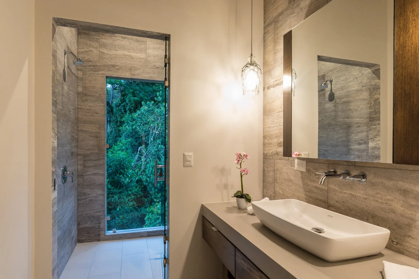DO-02 — Casa Resol