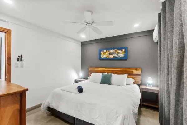 Blue Macaw Villas — full estate