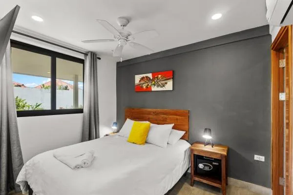 Blue Macaw Villas — full estate