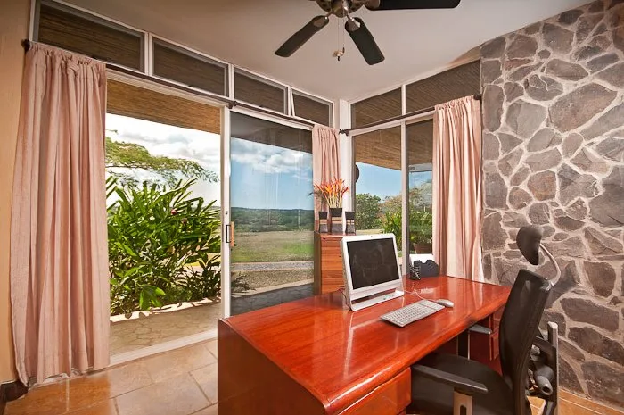 TA-09 — Tamarindo Private Rental Estate