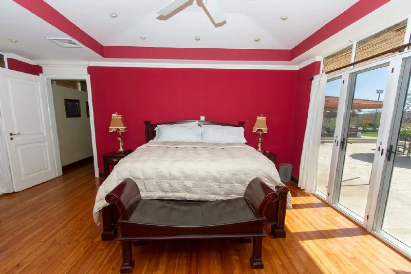 TA-09 — Tamarindo Private Rental Estate