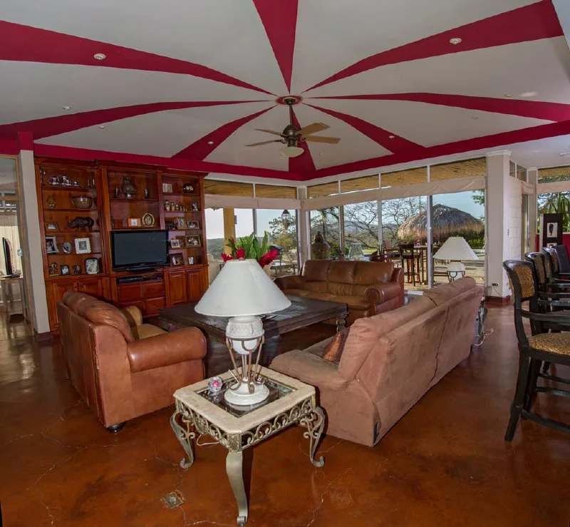 TA-09 — Tamarindo Private Rental Estate