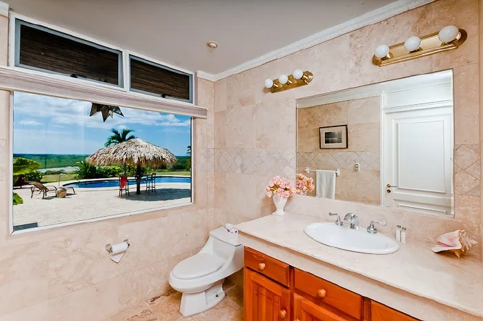 TA-09 — Tamarindo Private Rental Estate