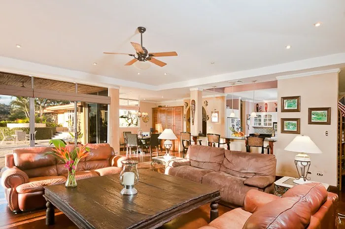 TA-09 — Tamarindo Private Rental Estate