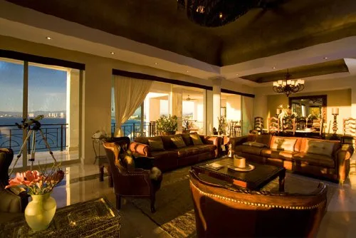 RZ-07 — Romantic Zone Beachfront Penthouse