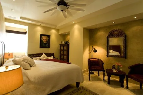 RZ-07 — Romantic Zone Beachfront Penthouse