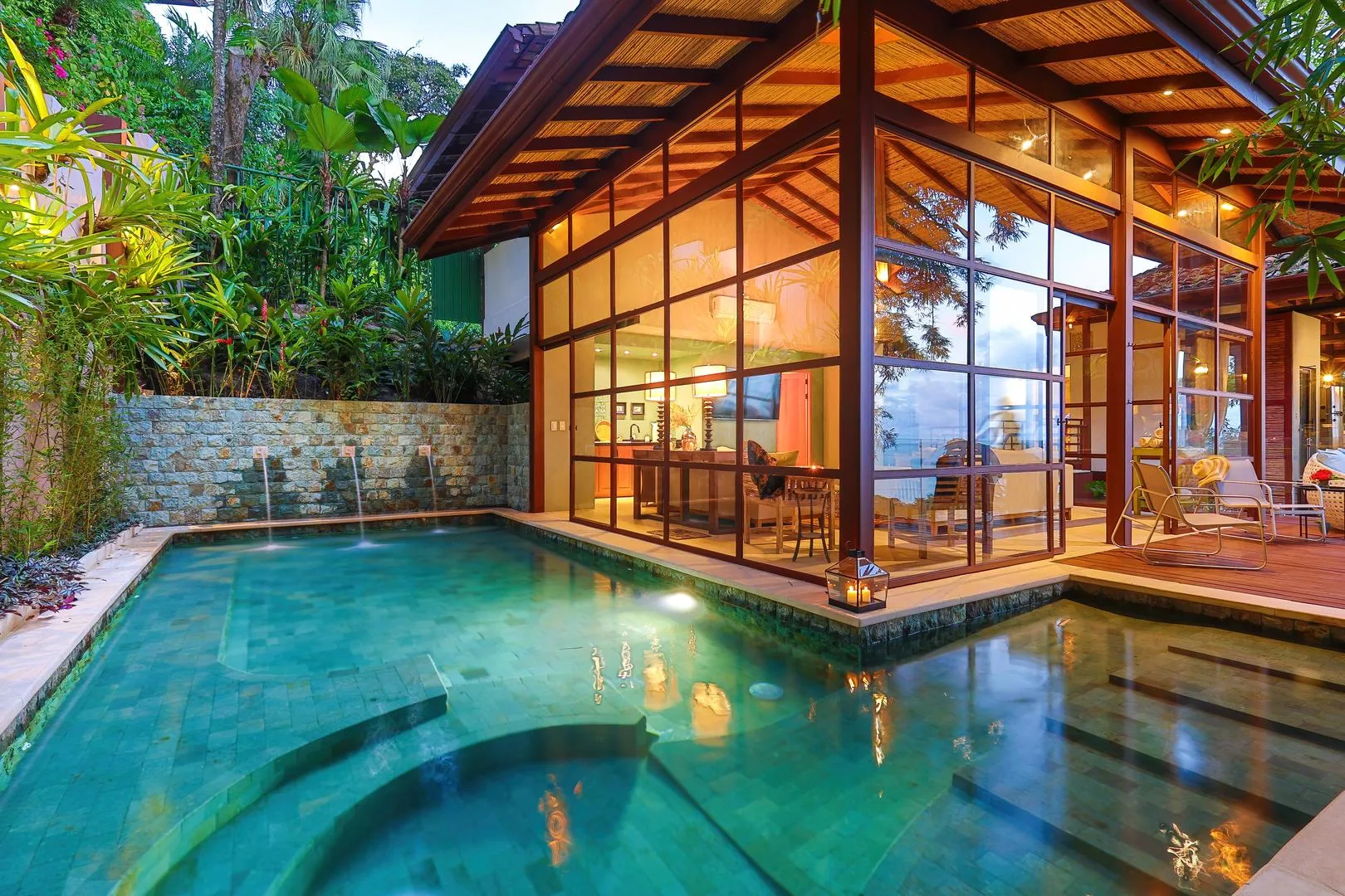 MA-04 — Casa Vista Azul