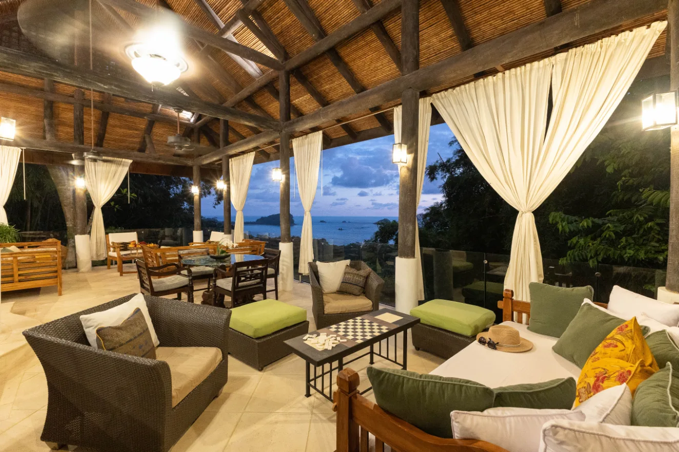 MA-04 — Casa Vista Azul