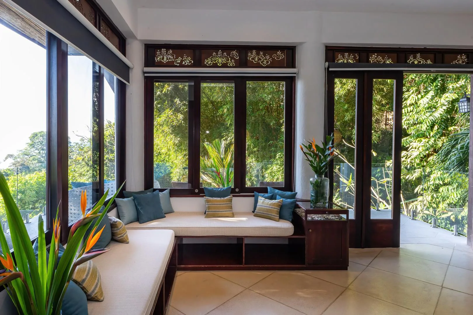 MA-04 — Casa Vista Azul