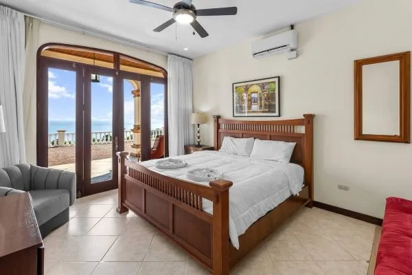 Casa Bisily