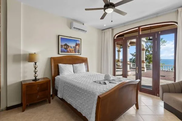 Casa Bisily