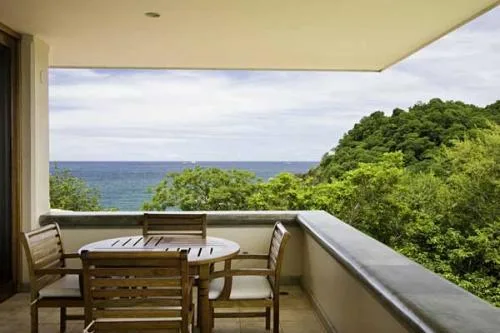 FL-42 — Playa Flamingo Beachfront Rental