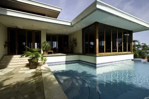 FL-42 — Playa Flamingo Beachfront Rental