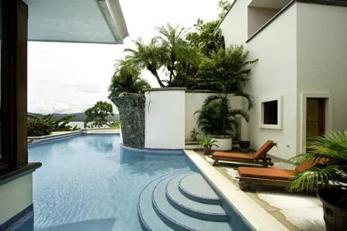 FL-42 — Playa Flamingo Beachfront Rental