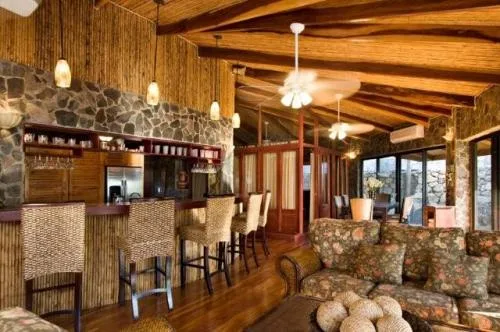 FL-47 — Family Rental With Large Private Lap Pool