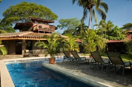 FL-47 — Family Rental With Large Private Lap Pool