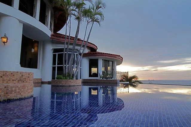 FL-37 — Playa Flamingo Ocean-View Villa