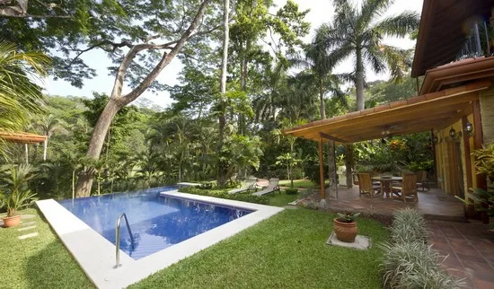 JA-09 — Jaco Vacation Villa