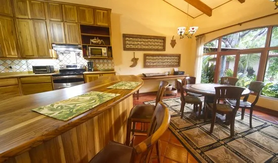 JA-09 — Jaco Vacation Villa