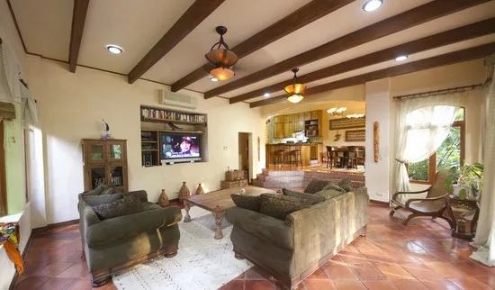 JA-09 — Jaco Vacation Villa