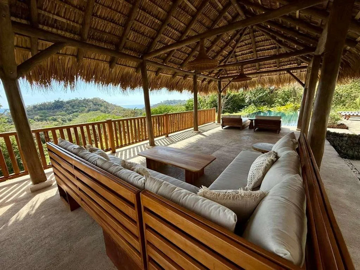 ST-01 — Oceane bleu - Brand New Villa in Santa Teresa
