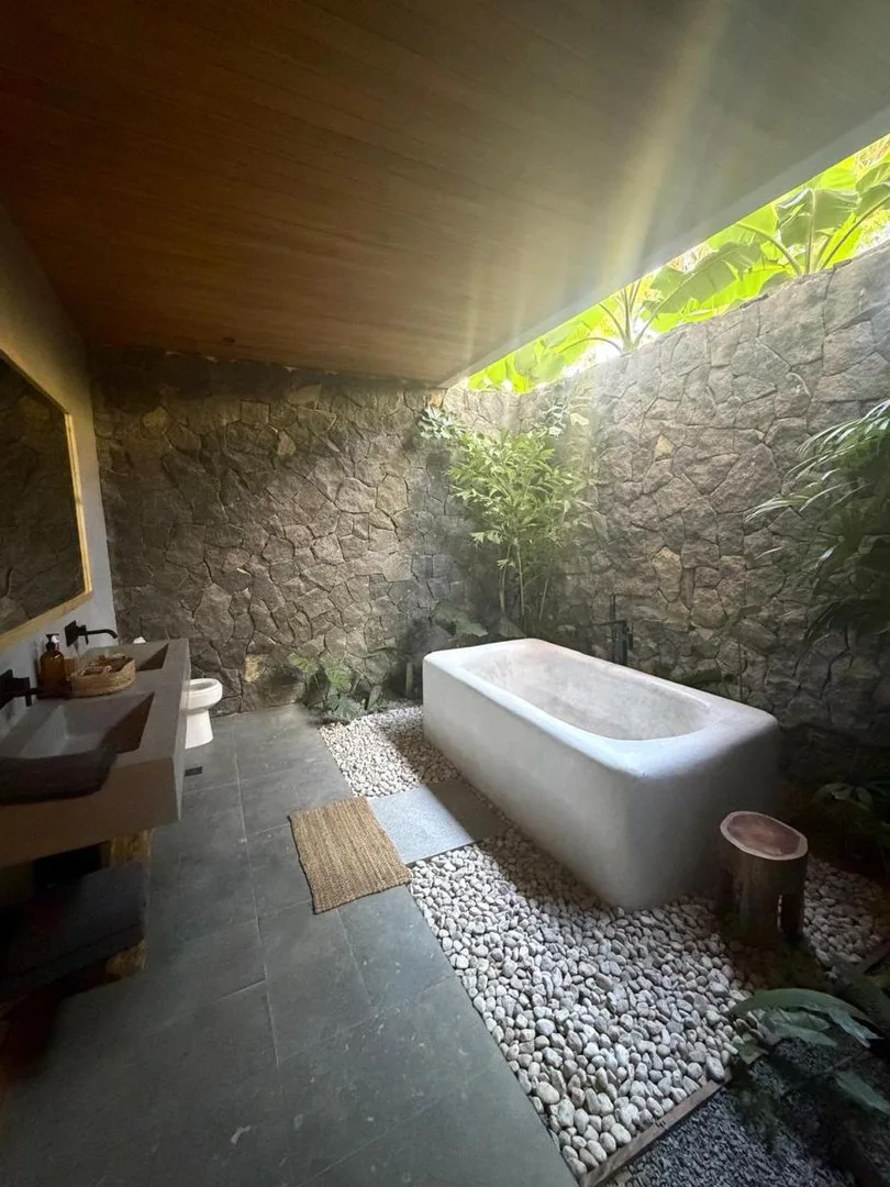 ST-01 — Oceane bleu - Brand New Villa in Santa Teresa
