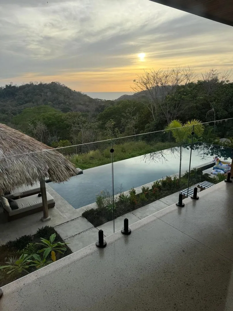 ST-01 — Oceane bleu - Brand New Villa in Santa Teresa