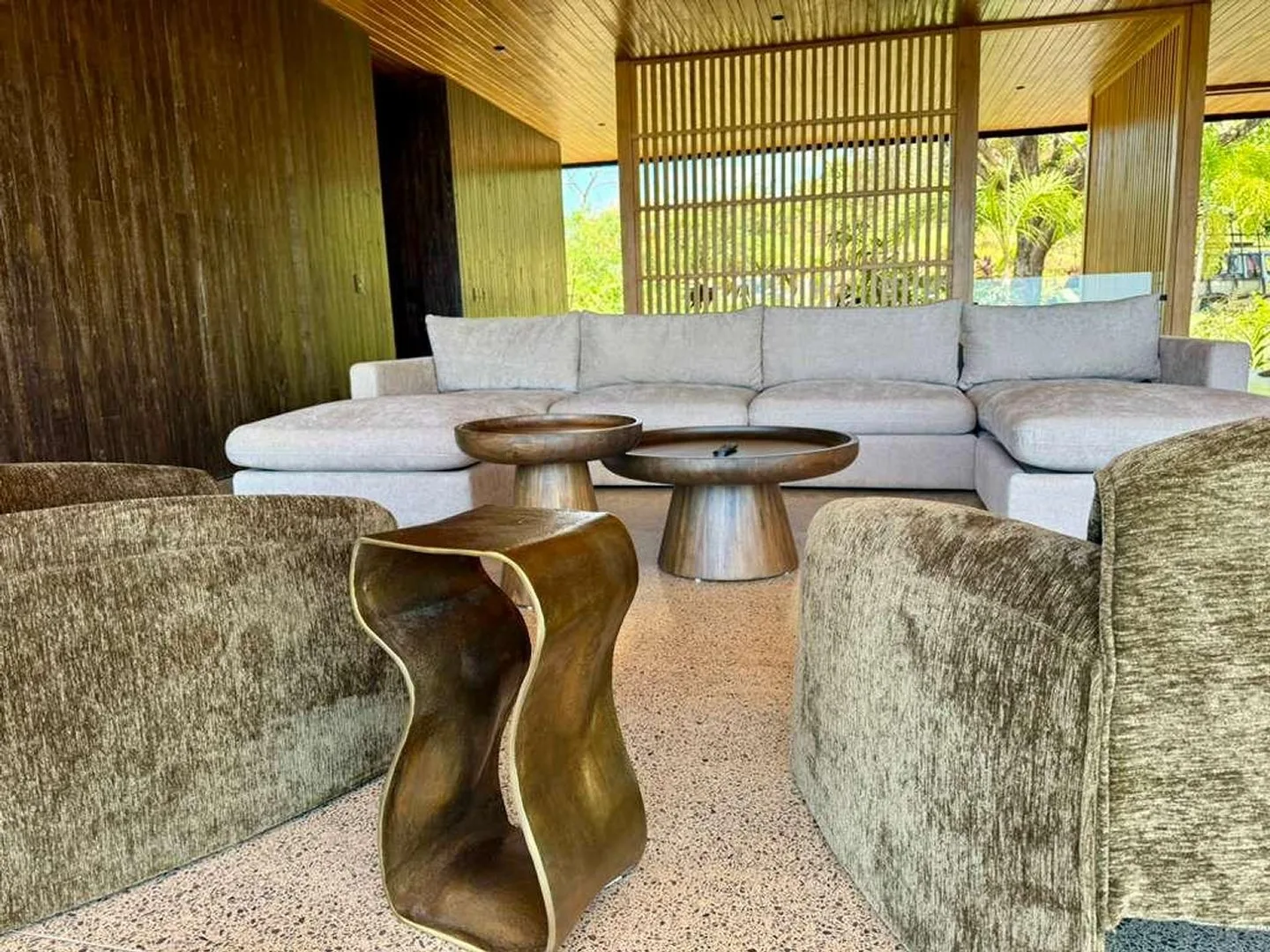 ST-01 — Oceane bleu - Brand New Villa in Santa Teresa