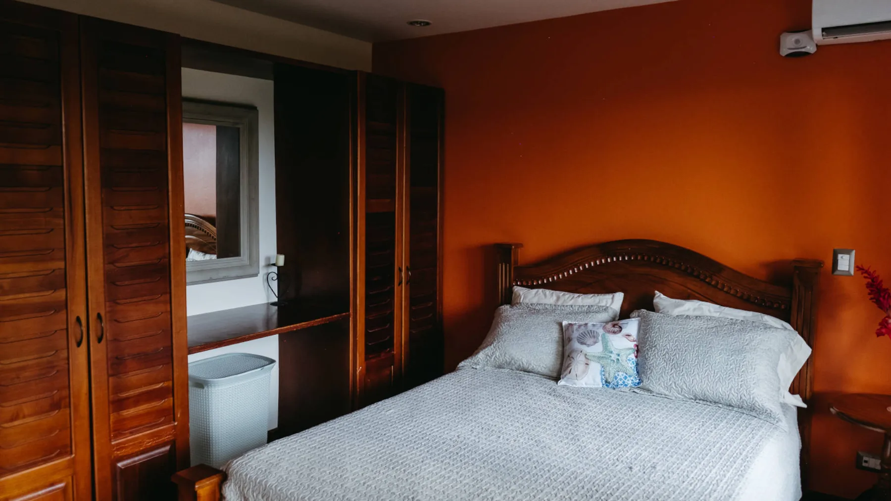 MA-15 — Manuel Antonio Mountain Villa