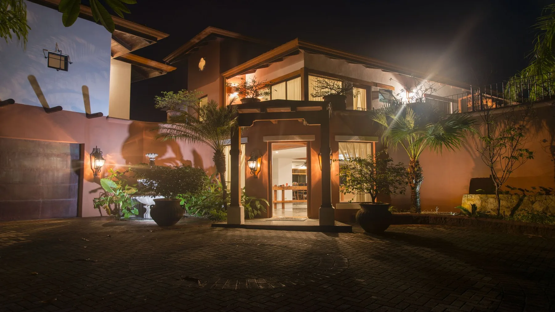 FL-07 — Hilltop Villa
