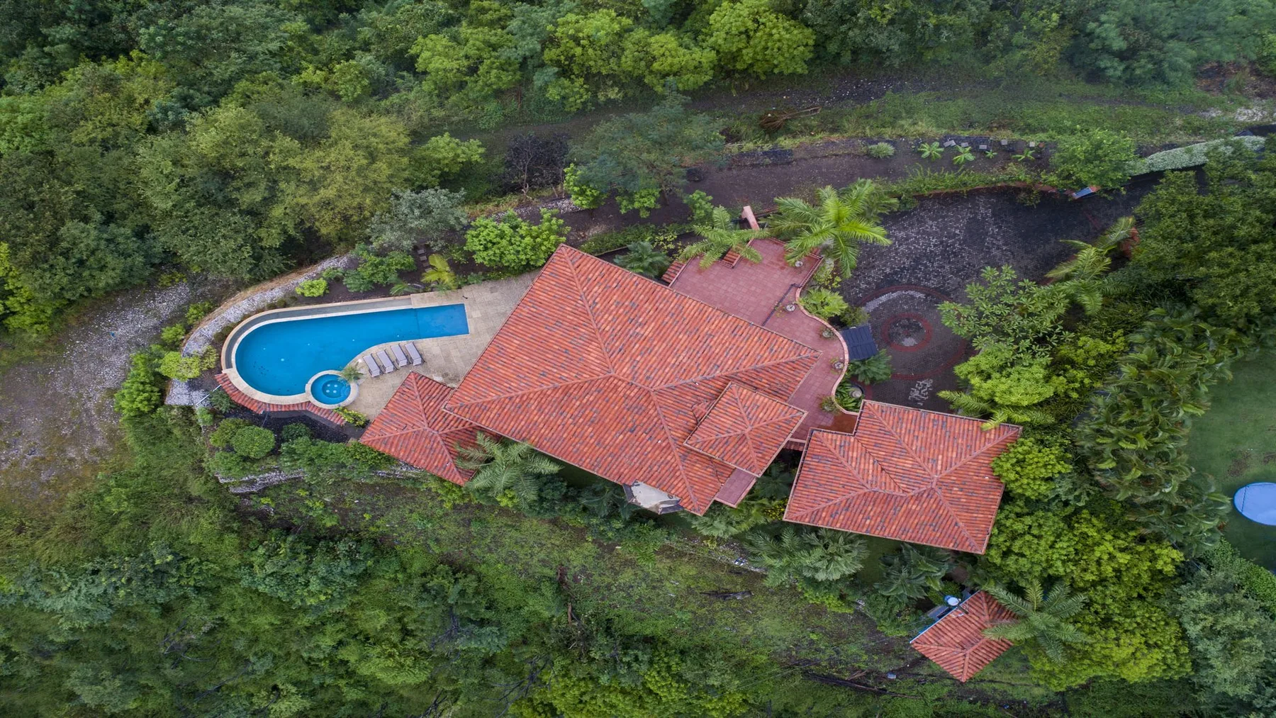 FL-07 — Hilltop Villa
