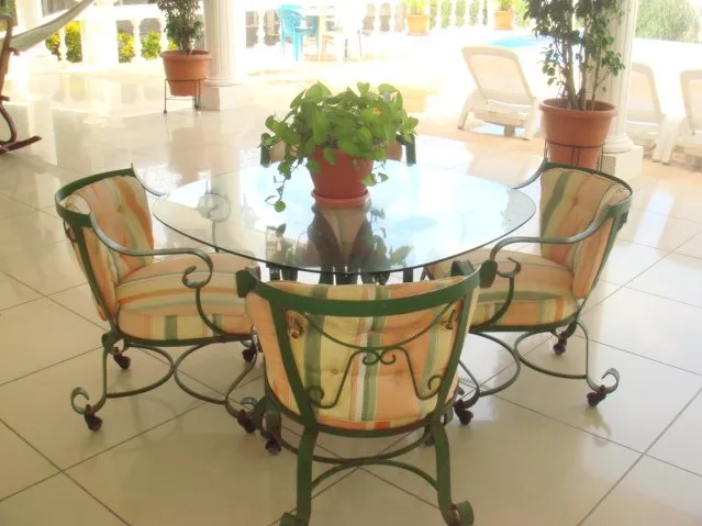 PL-01 — Beachfront Villa with Private Pool