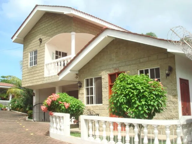 PL-01 — Beachfront Villa with Private Pool