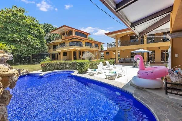 Cielo Azul — full property