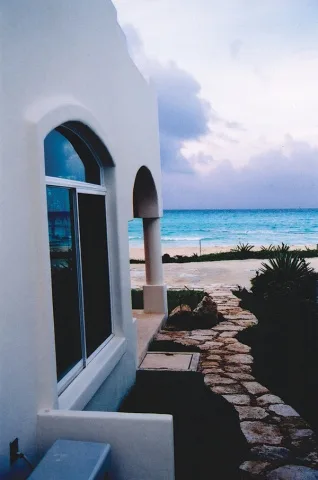PC-03 — Playa del Carmen Beach House