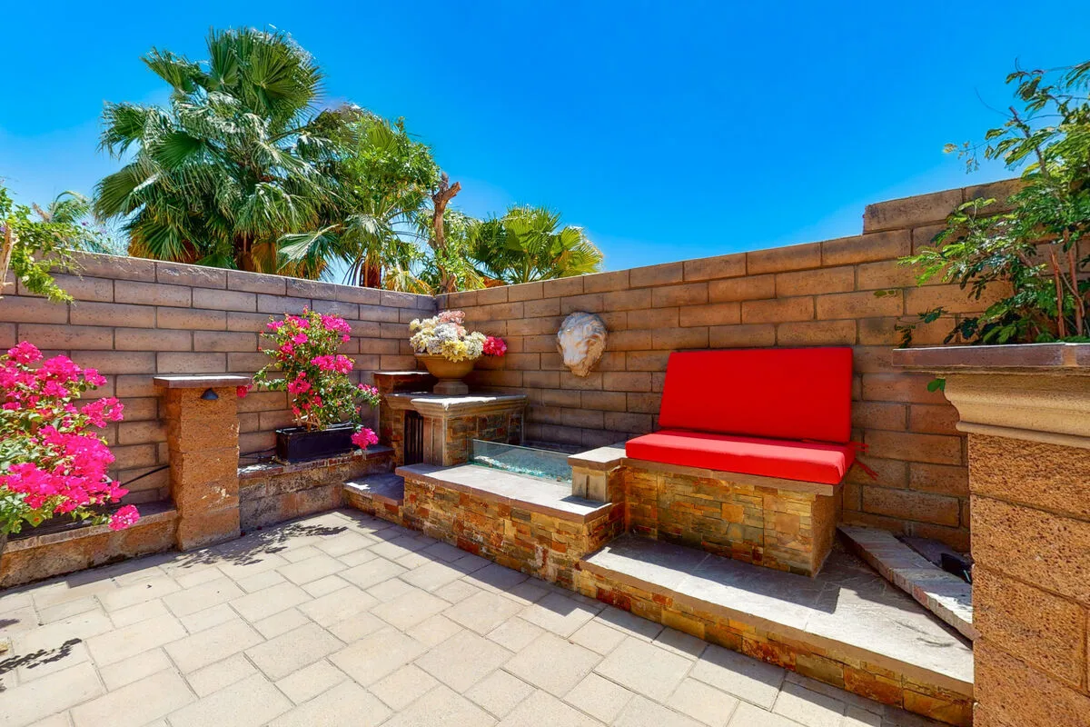Escape To La Quinta
