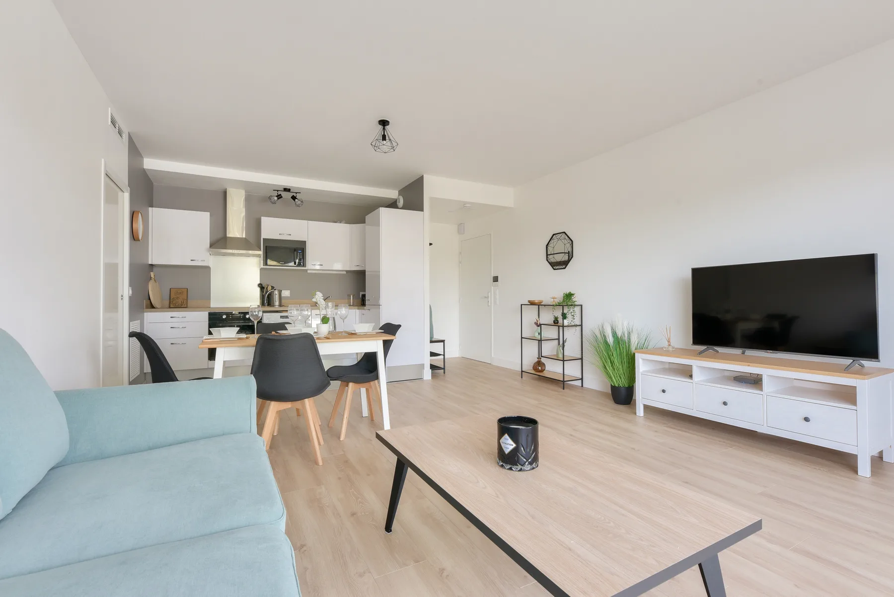 Apartment for four, 500 m from de la Jetée beach