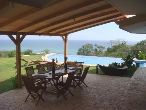 NI-09 — Santa Teresa Vacation Villa