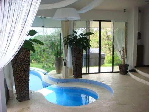 NI-09 — Santa Teresa Vacation Villa