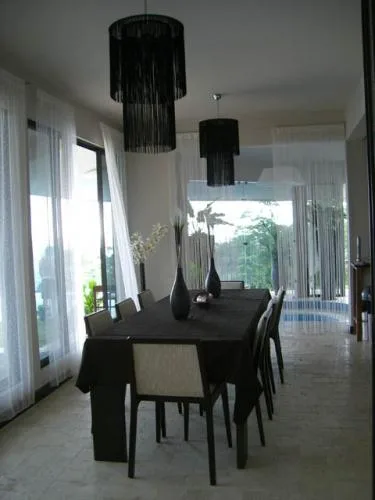 NI-09 — Santa Teresa Vacation Villa
