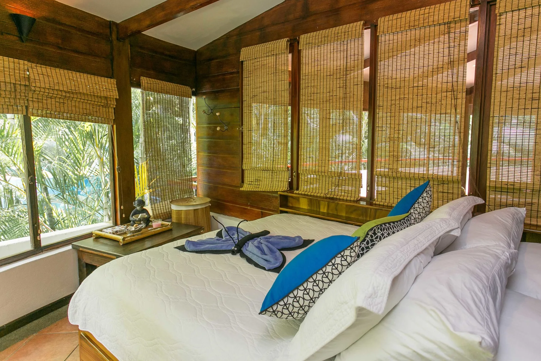 MA-19 — Manuel Antonio Beachfront Vacation Home