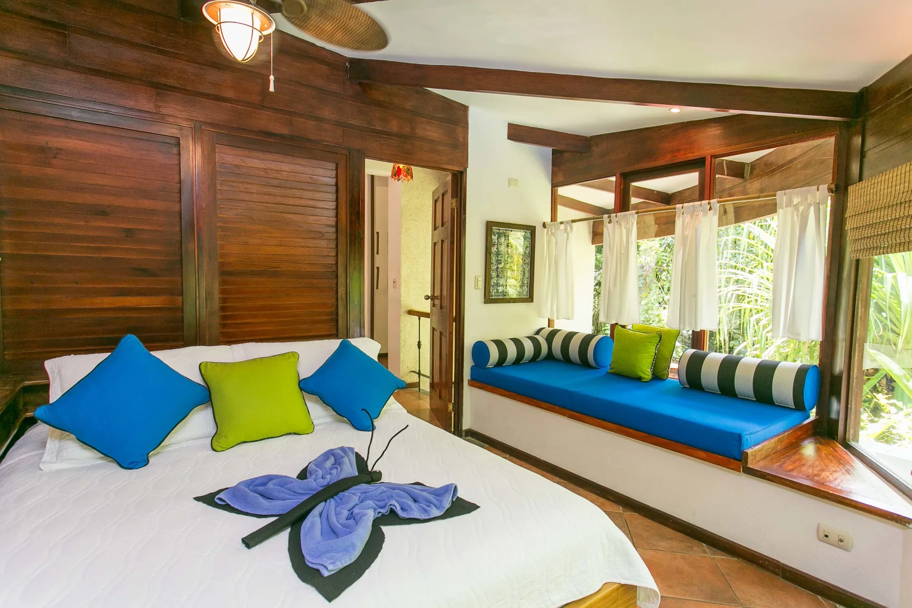MA-19 — Manuel Antonio Beachfront Vacation Home