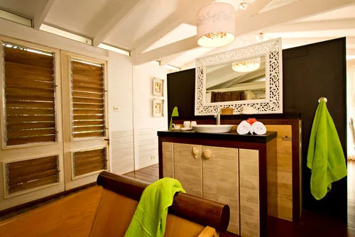 TA-01 — Playa Junquillal Beachfront Villa