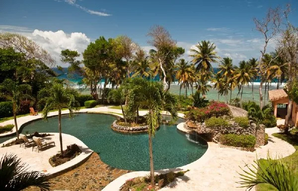 CA-05 — Cabrera Beachfront Rental