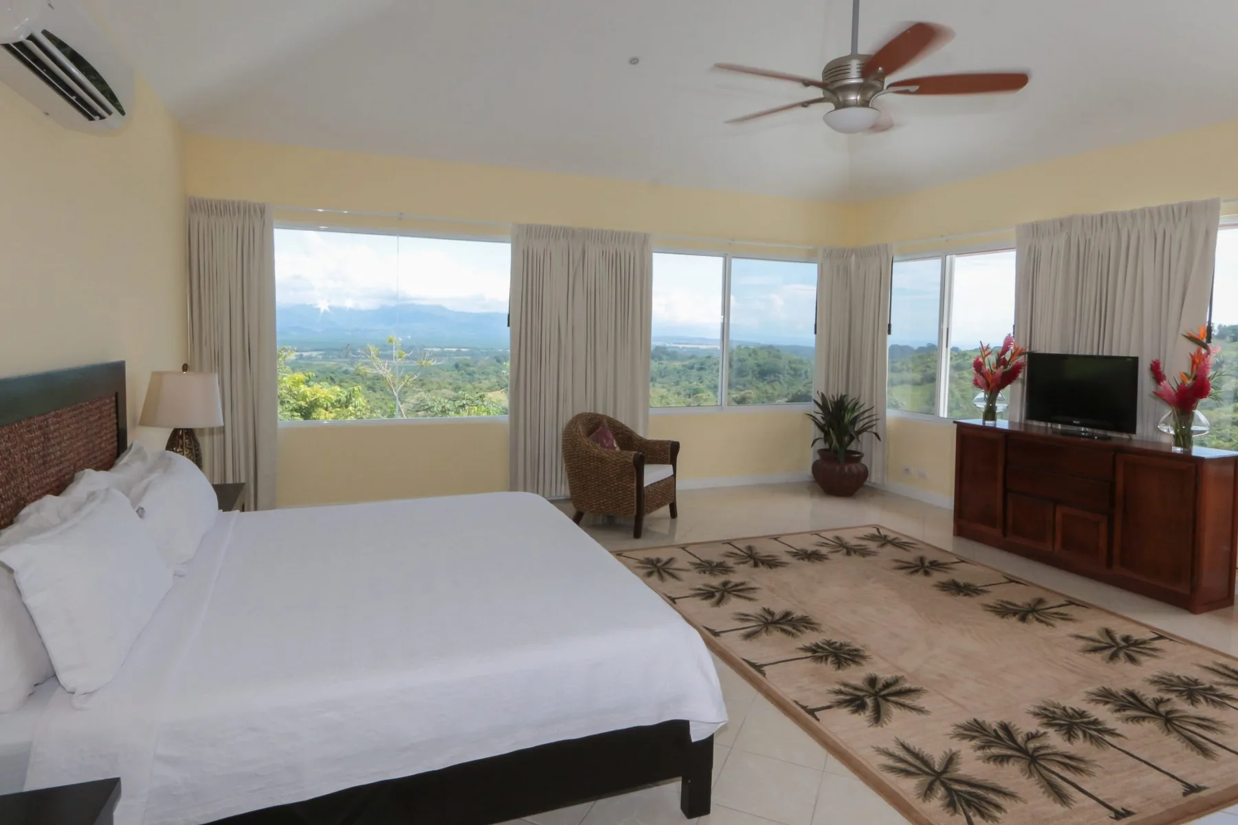 MA-36 — Manuel Antonio Vacation Villa