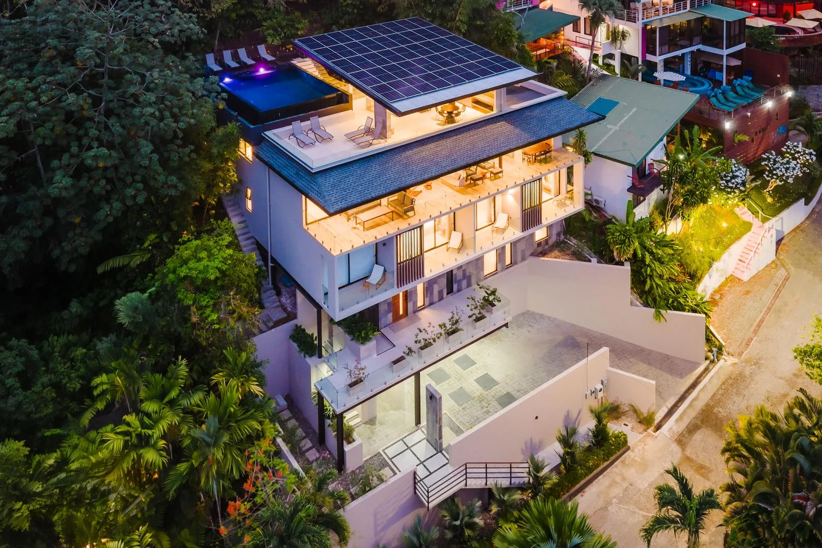 MA-22 — Contemporary Ocean-View Villa
