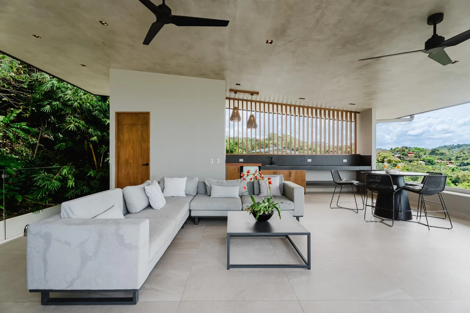 MA-22 — Contemporary Ocean-View Villa