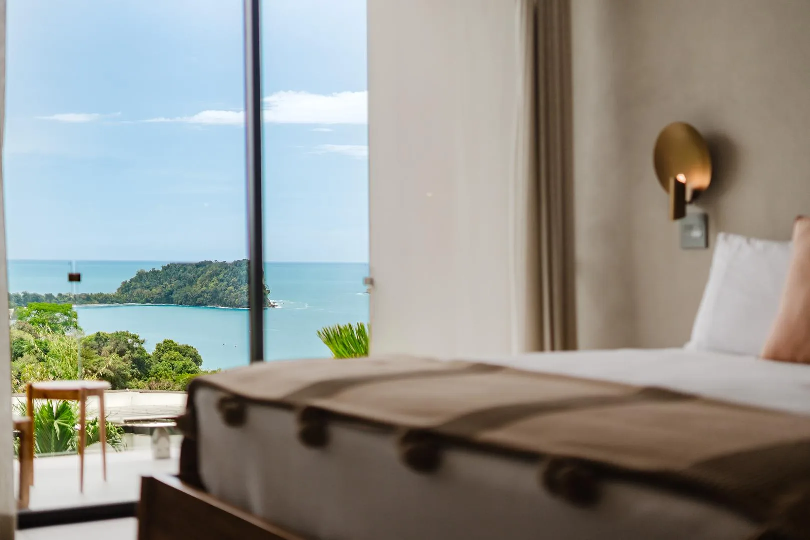 MA-22 — Contemporary Ocean-View Villa