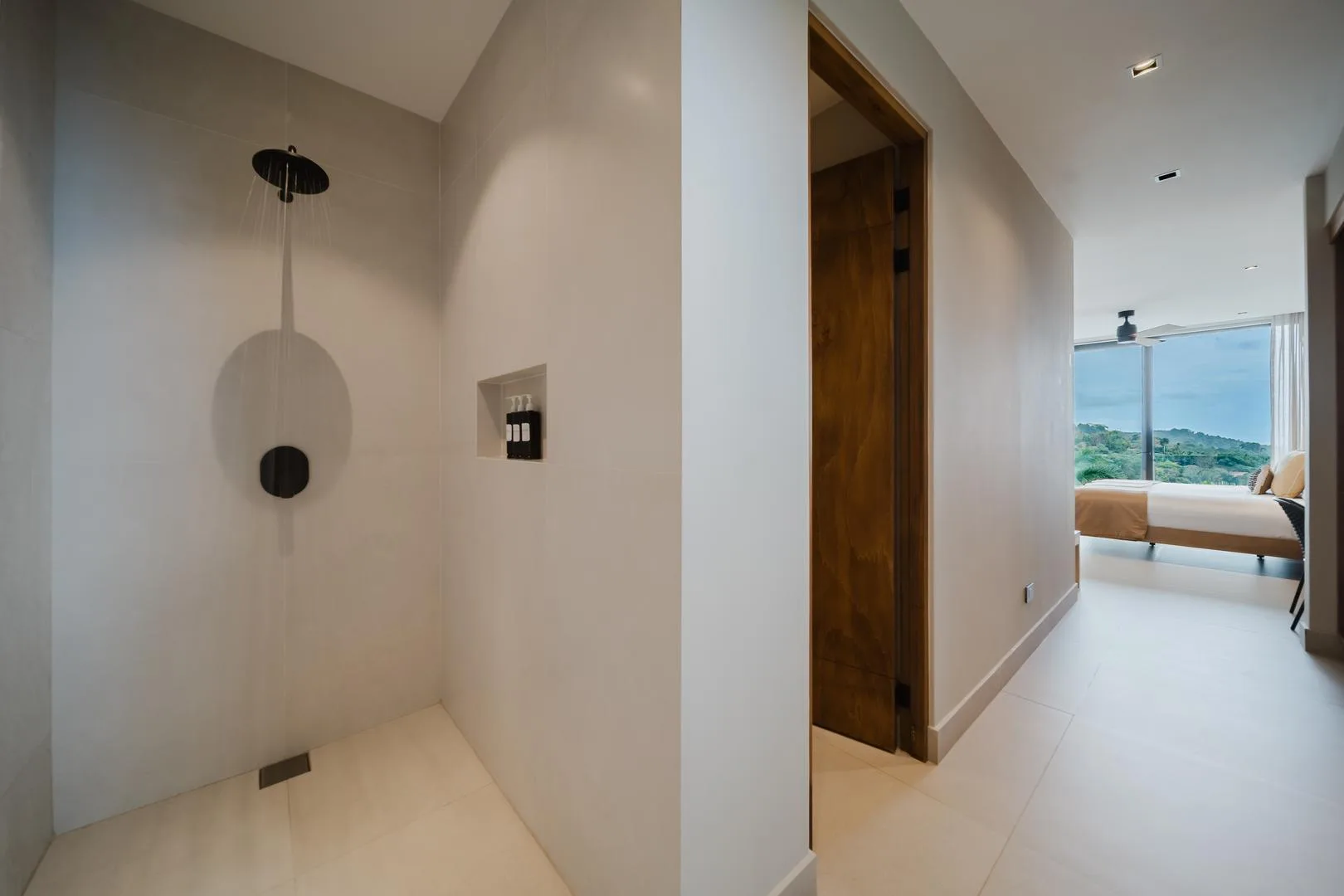 MA-22 — Contemporary Ocean-View Villa