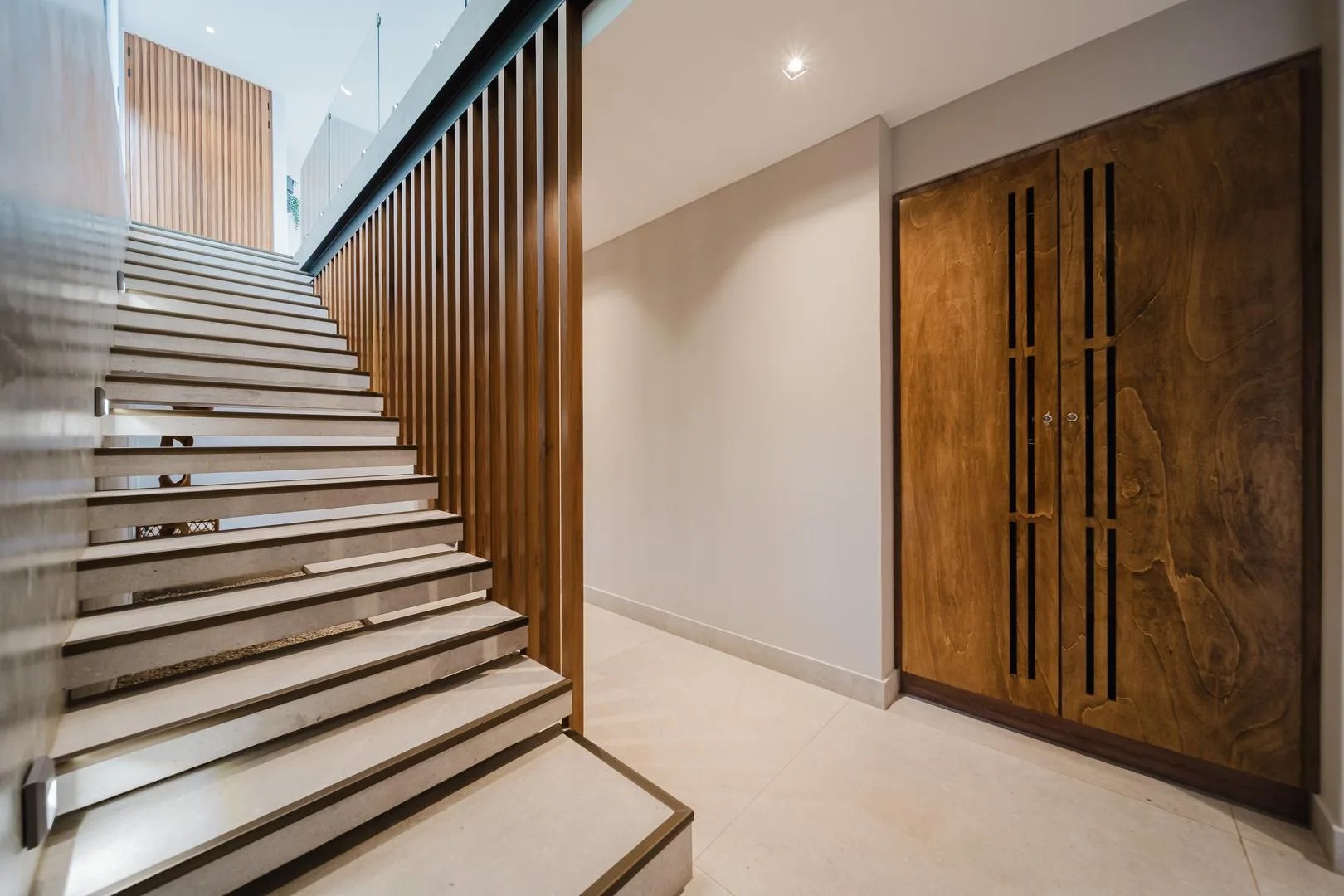 MA-22 — Contemporary Ocean-View Villa